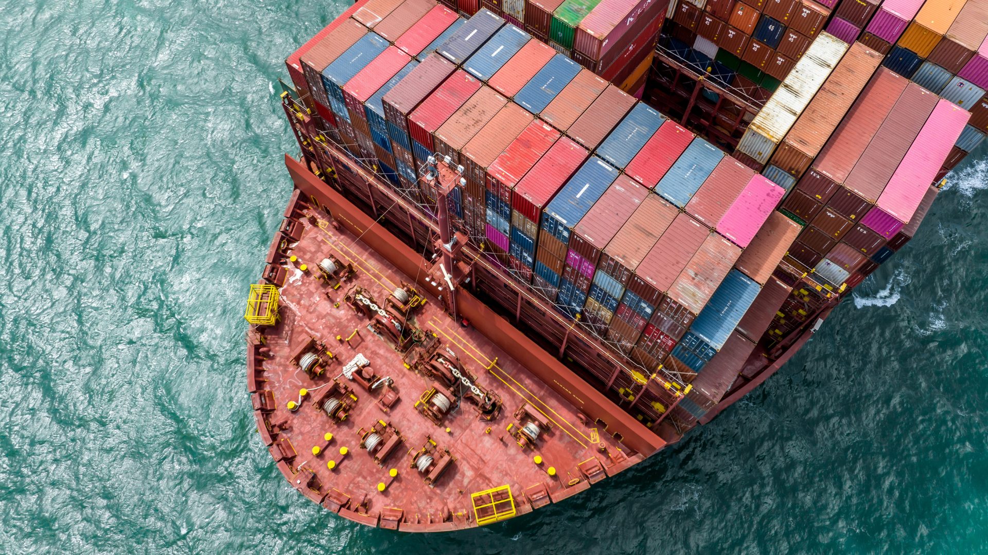 boxship under way